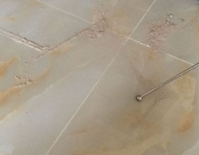 伊犁哈萨克瓷砖空鼓维修公司分享粘合剂选择不当在瓷砖铺贴过程中可能导致以下问题